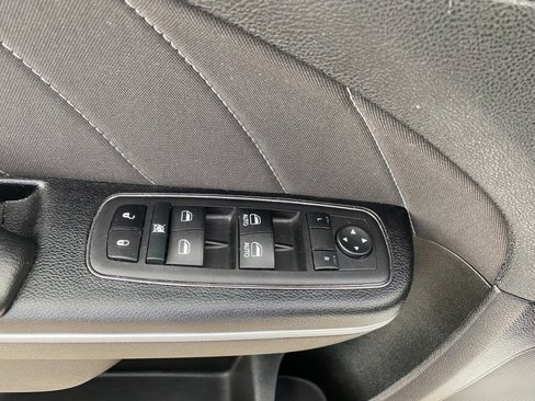 Used 2023 Dodge Charger SXT image 17