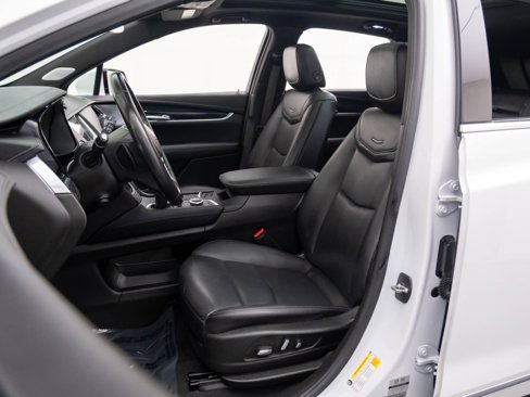 Used 2023 Cadillac XT5 Premium Luxury image 17