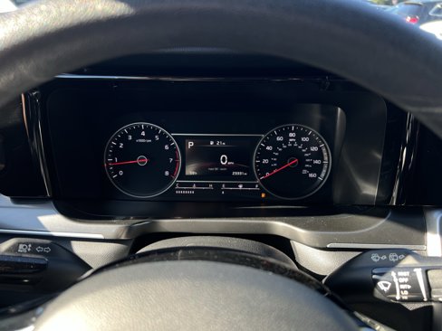 Used 2022 Kia Sorento LX image 21