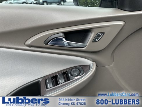 Used 2020 Chevrolet Malibu LT image 13