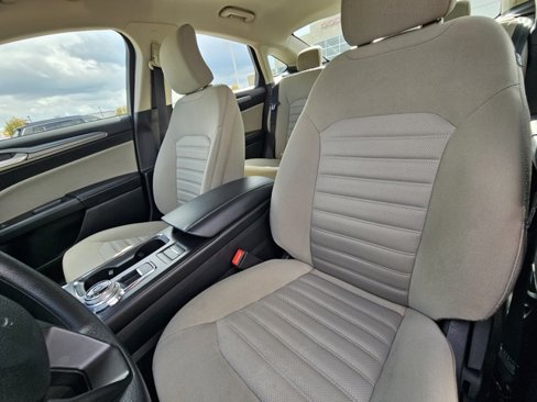 Used 2017 Ford Fusion S image 19