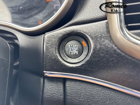 Used 2014 Jeep Grand Cherokee Limited image 18