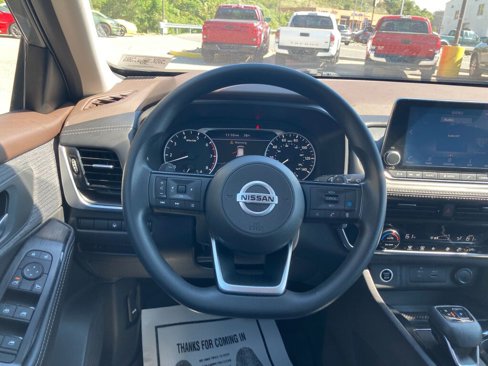 Used 2021 Nissan Rogue SV image 22