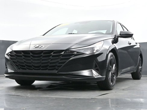 Used 2021 Hyundai Elantra SEL image 38