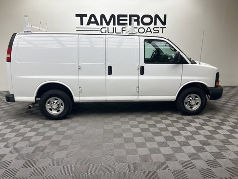 Used 2015 Chevrolet Express 2500 image 4