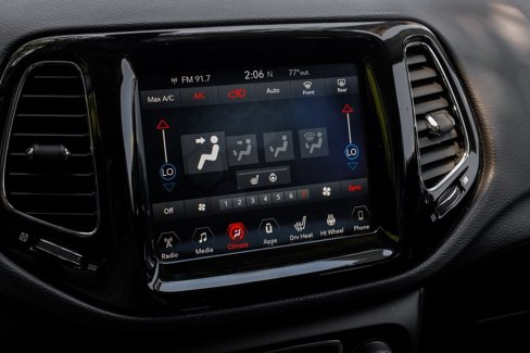 Used 2018 Jeep Compass Limited w/ Navigation Group image 43