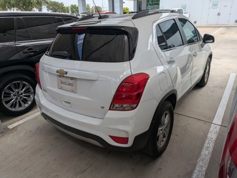 Certified 2020 Chevrolet Trax LT w/ LT Convenience Package image 4