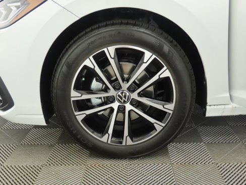 New 2025 Volkswagen Jetta Sport image 31