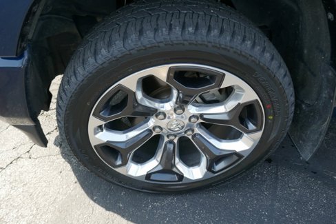 Used 2020 RAM 1500 Limited image 14