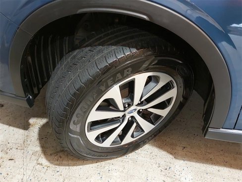 Used 2020 Subaru Outback Premium image 33