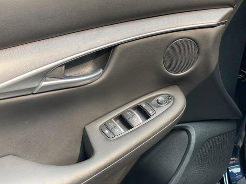 Certified 2022 INFINITI QX50 Pure image 11