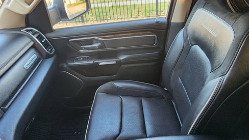 Used 2020 RAM 1500 Laramie image 27