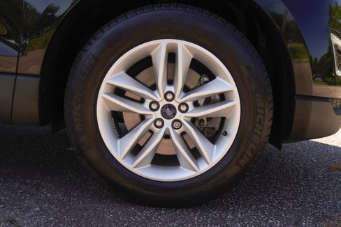 Used 2017 Ford Edge SEL image 41