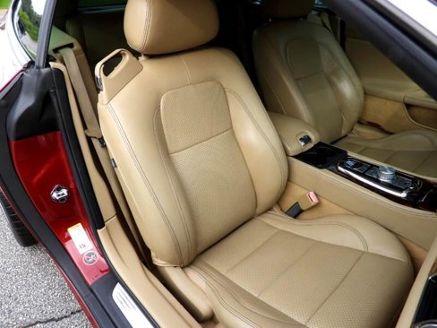 Used 2011 Jaguar XK Coupe image 34