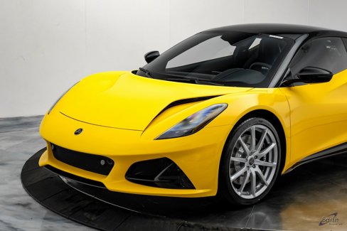 New 2025 Lotus Emira image 5