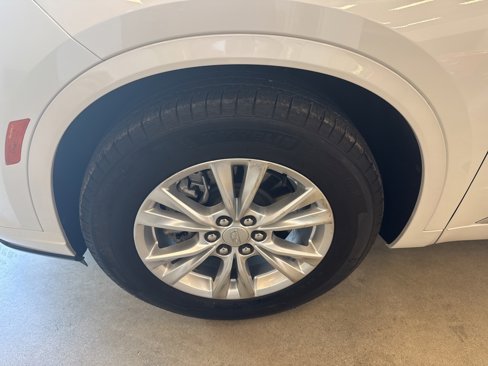 Used 2025 Cadillac XT6 Luxury image 6