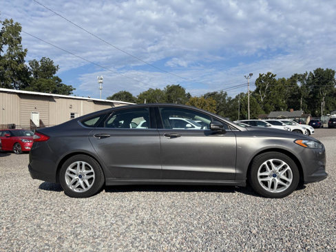 Used 2014 Ford Fusion SE image 5