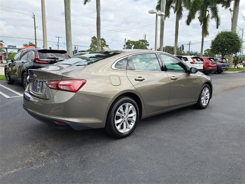 Used 2020 Chevrolet Malibu LT w/ Leather Package image 6
