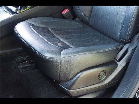 Used 2018 Mercedes-Benz GLE 350 4MATIC image 18