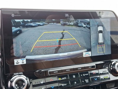Used 2022 Toyota Highlander Platinum image 19