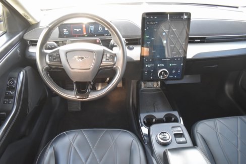 Used 2023 Ford Mustang Mach-E Select image 11