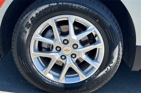 Used 2023 Chevrolet Equinox LT image 42
