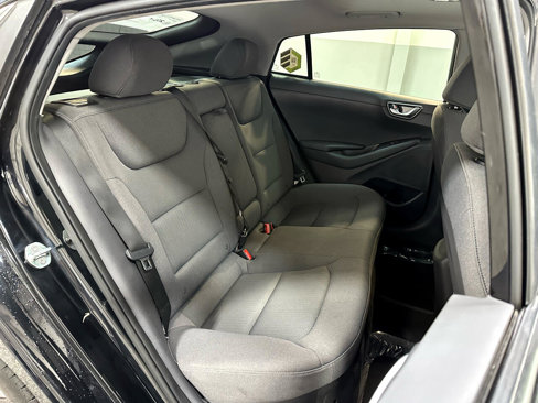 Used 2022 Hyundai Ioniq SEL image 18