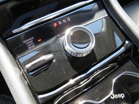 Used 2021 Jeep Grand Cherokee L Limited image 14