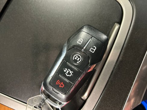Used 2016 Lincoln MKX Select image 20