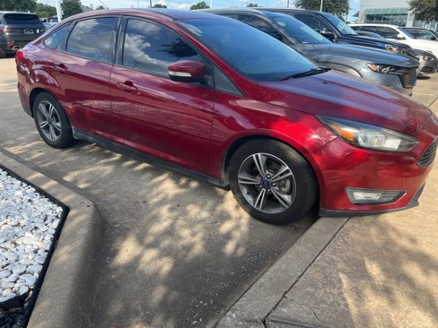 Used 2017 Ford Focus SE image 1