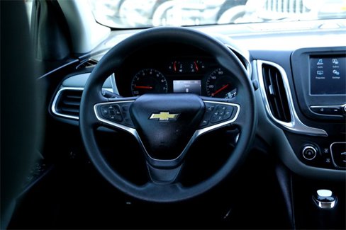 Used 2018 Chevrolet Equinox LS image 27