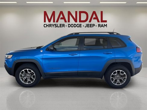 Used 2020 Jeep Cherokee Trailhawk image 10