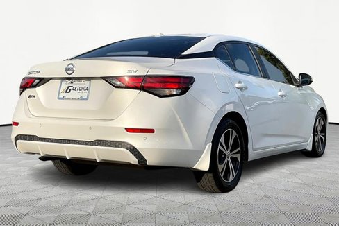 Used 2020 Nissan Sentra SV image 5