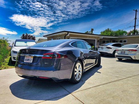 Used 2017 Tesla Model S 90D image 4