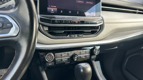 Used 2022 Jeep Compass Limited image 25