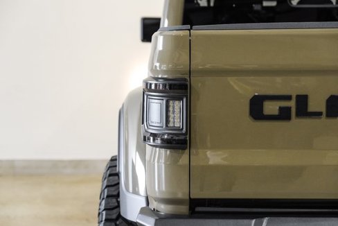 Used 2025 Jeep Gladiator Sport image 45