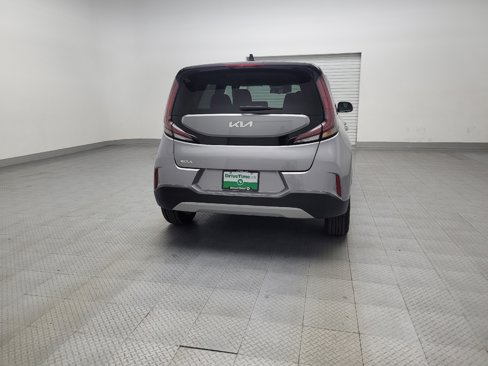 Used 2023 Kia Soul LX w/ Option Group 015 image 7