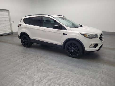 Used 2017 Ford Escape SE w/ SE Sport Appearance Package image 11