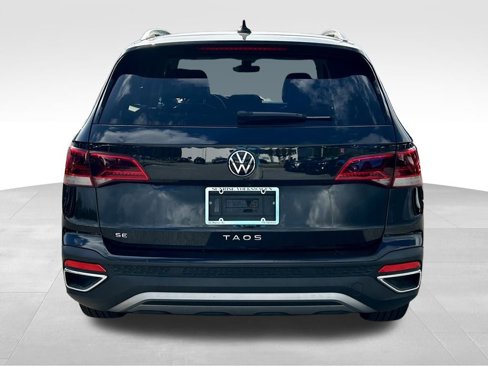 Used 2024 Volkswagen Taos SE image 5