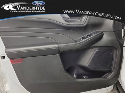 Used 2023 Ford Escape Active w/ Cold Weather Package image 16