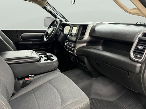 Used 2019 RAM 3500 Tradesman image 15