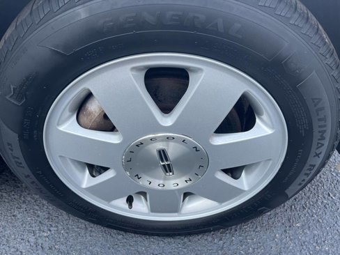 Used 2002 Lincoln LS image 9
