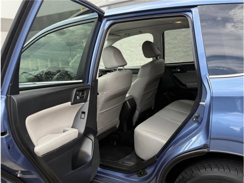 Used 2016 Subaru Forester 2.5i Limited image 9