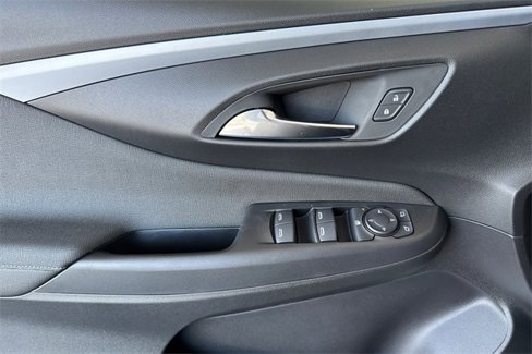 New 2025 Buick Envista Preferred image 11