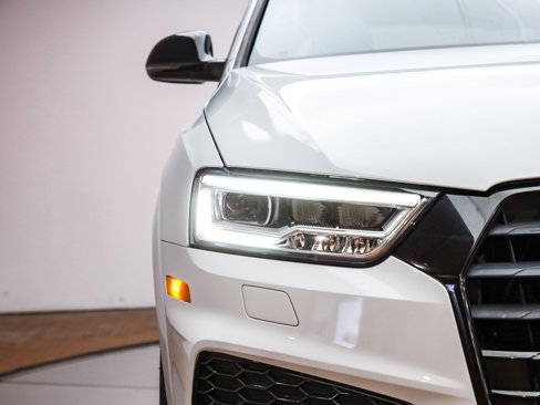 Used 2018 Audi Q3 2.0T Premium Plus w/ S Line Competition Package image 5