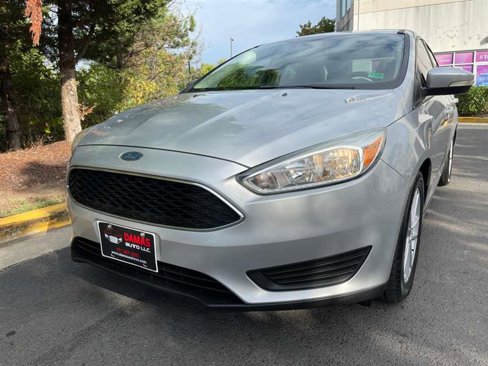Used 2015 Ford Focus SE image 36