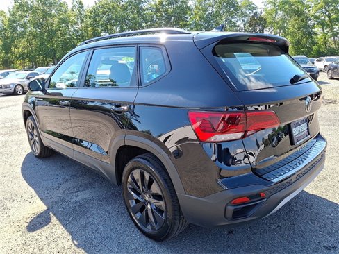 Used 2023 Volkswagen Taos S image 4