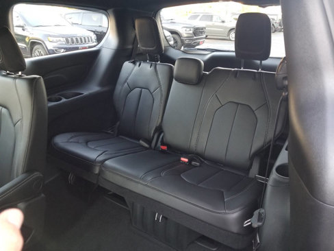 New 2026 Chrysler Voyager LX image 15