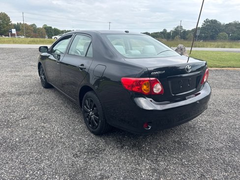 Used 2010 Toyota Corolla LE image 9