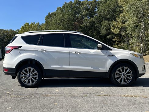Used 2018 Ford Escape Titanium w/ Ford Safe & Smart Package image 15